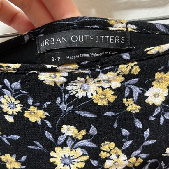 Floral midi wrap skirt - Picture 3 of 3